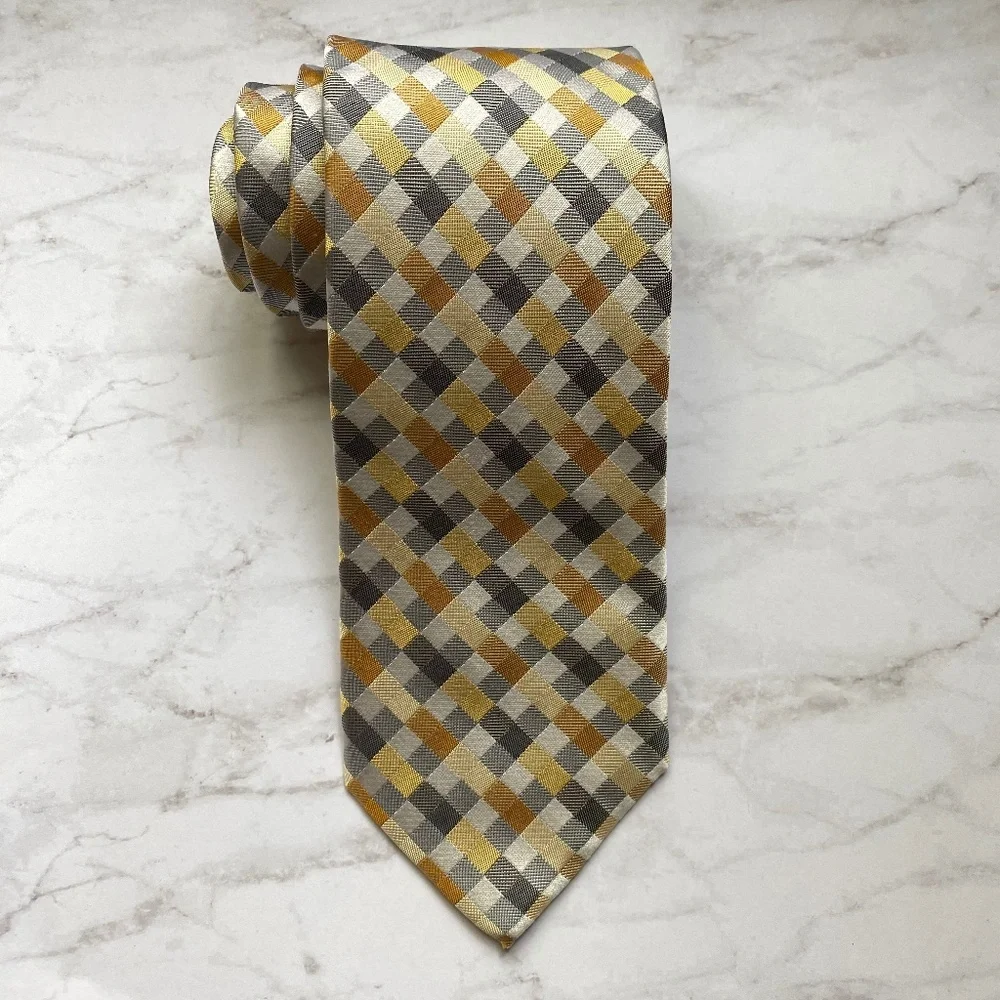 Croft & Barrow Silk Tie Gold Gray Geometric Office Career Neck Tie NWT